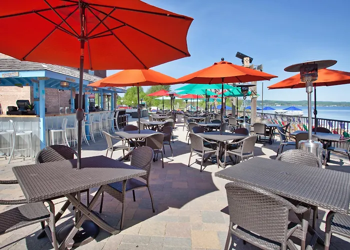 West Bay Beach, A Holiday Inn Resort