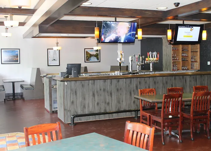 Greenwood Inn & Suites