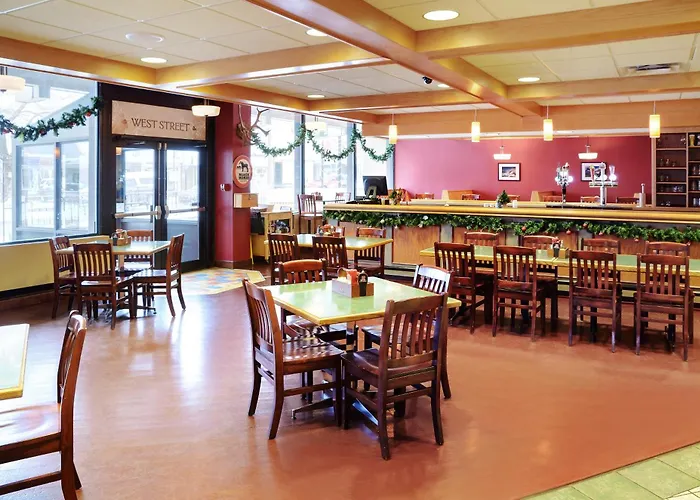 Greenwood Inn & Suites