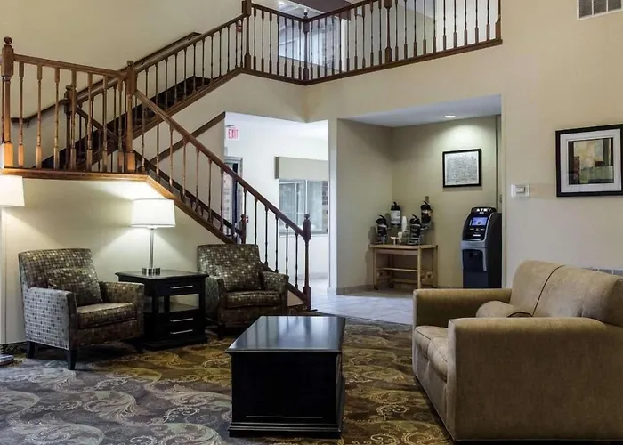 Quality Suites Near West Acres
