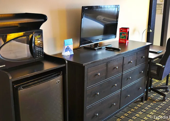 Stanford Inn & Suites Anaheim