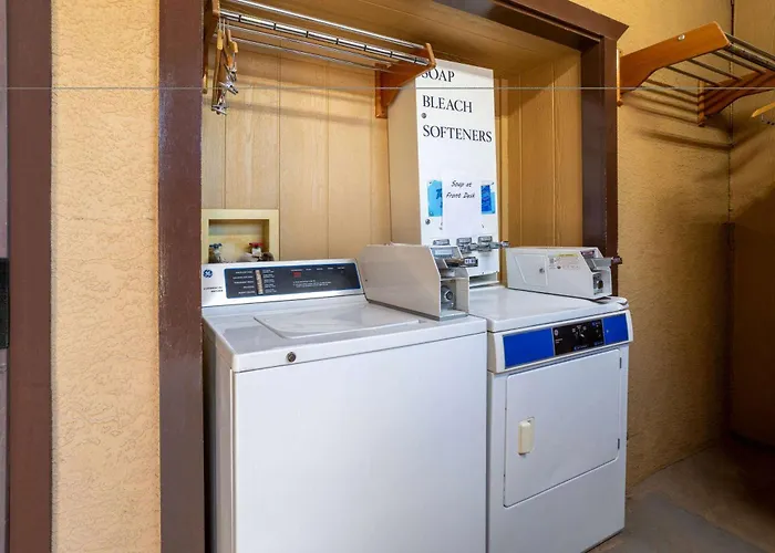 Days Inn By Wyndham Alamogordo White Sands