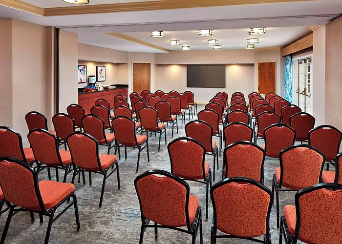 Hilton Garden Inn Valencia Six Flags