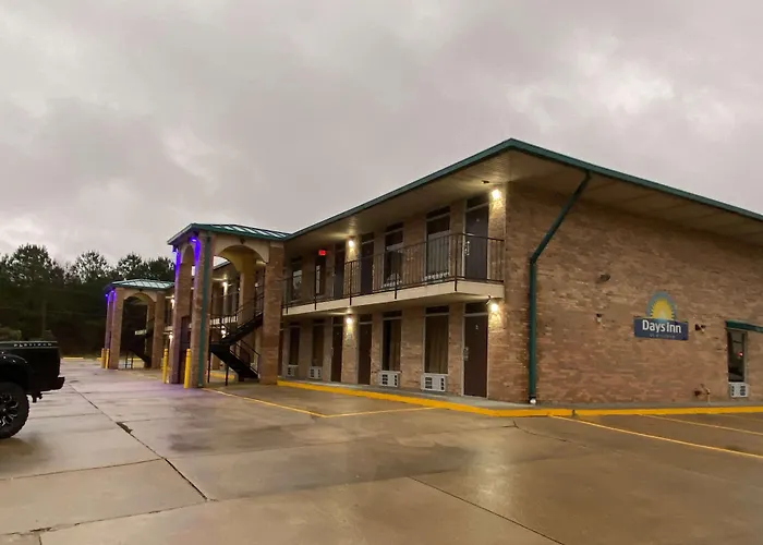 Days Inn By Wyndham Forest