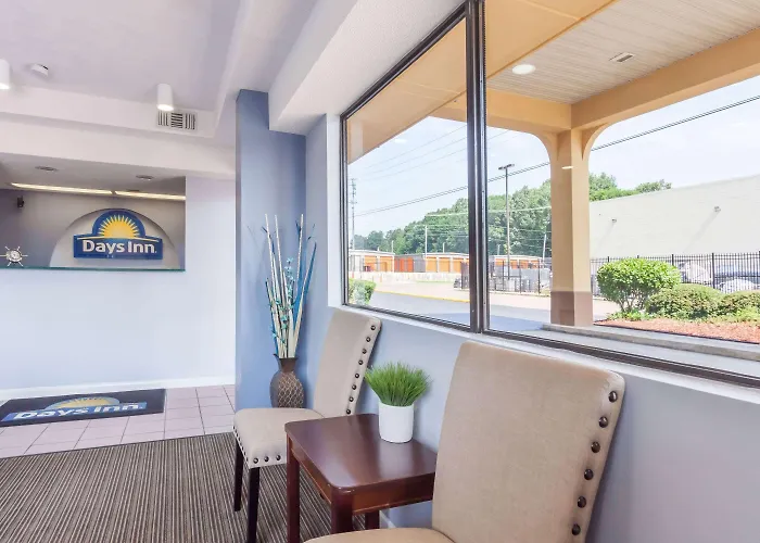 Days Inn By Wyndham Clinton
