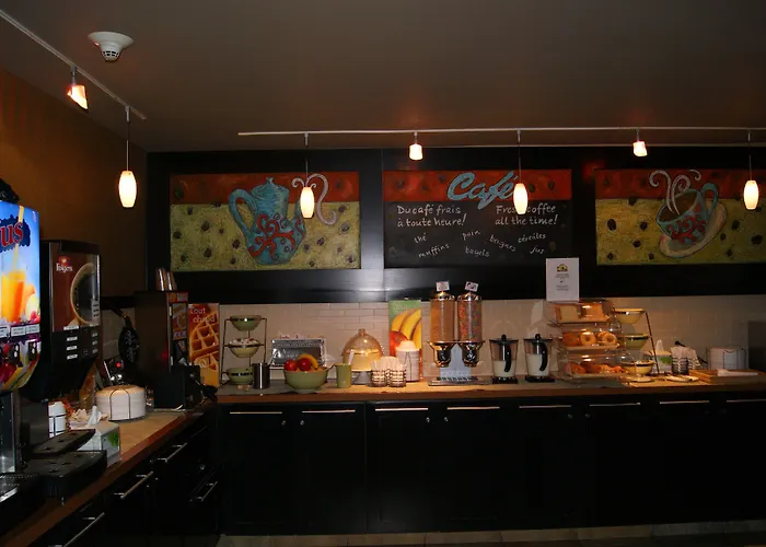 Quality Inn & Suites Pe Trudeau Airport