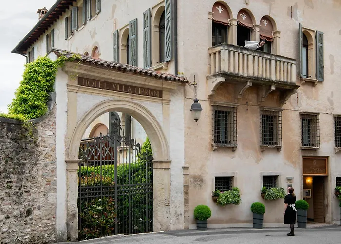Hotel Villa Cipriani - Preferred Hotels & Resorts