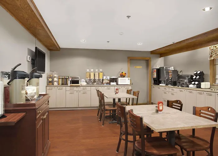 Travelodge Suites By Wyndham Saint John