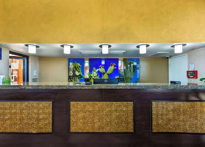 Royal Sun Hotel & Suites