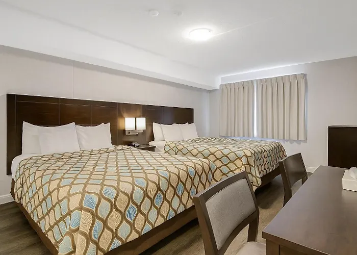 Deluxe Inn