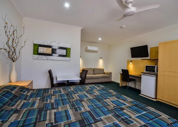 Comfort Inn & Suites Augusta Westside