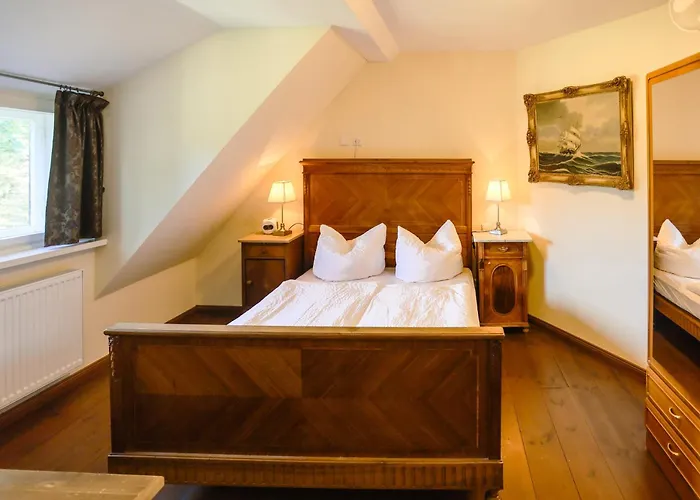 Hotel Garni Schloss Grochwitz