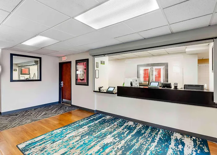 Extended Stay America Select Suites - Chicago - Naperville - West
