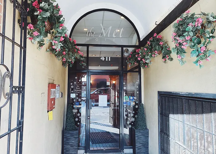 The Met Hotel