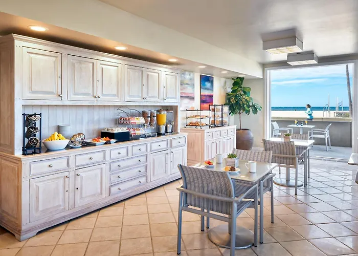 Beach House Hotel At Hermosa Beach