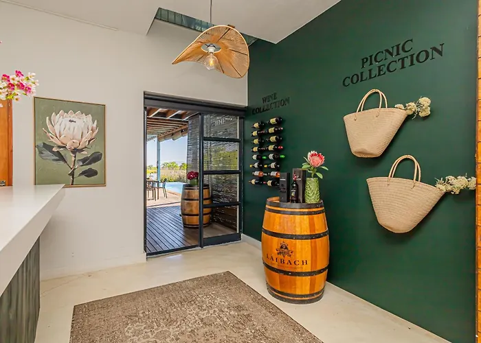 Ladybird Boutique Hotel At Kanonkop Operated By Touch Down Africa