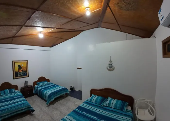 Hostal Neptuno - Poseidon