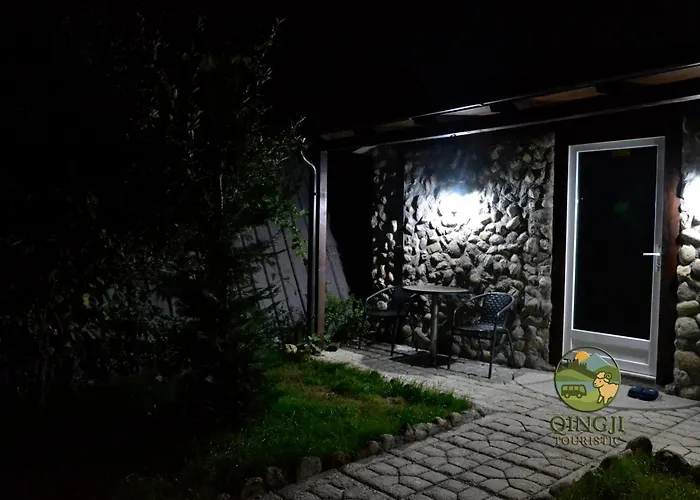 Family Tiny Houses & Cozy Rooms
