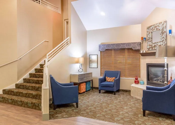Days Inn By Wyndham Eagan Minnesota Near Mall Of America