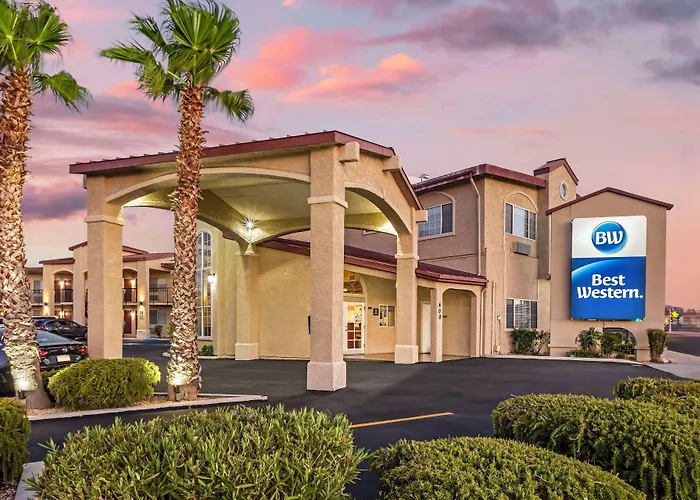 Best Western China Lake Inn