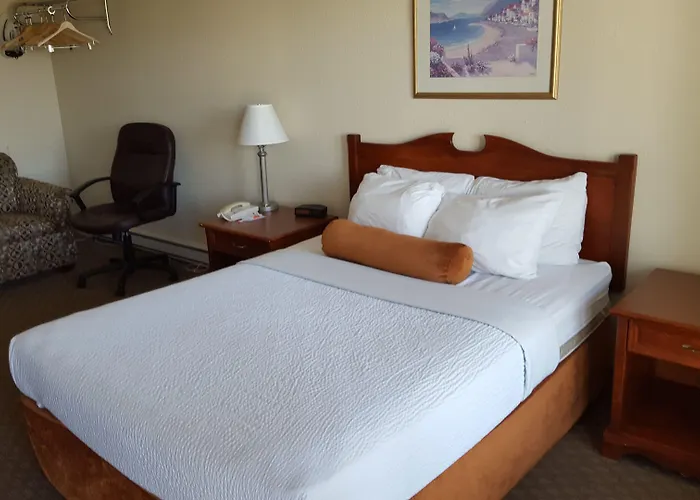 Knights Inn Lethbridge