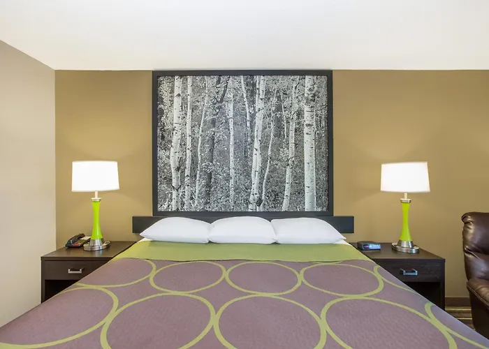 Super 8 By Wyndham Brookings