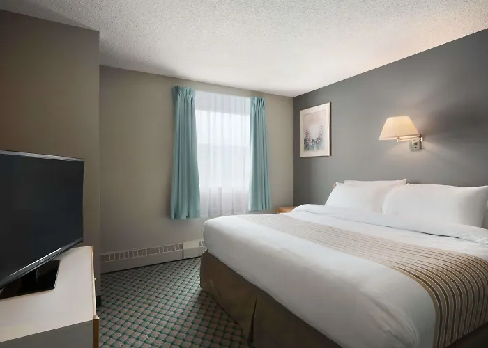 Travelodge By Wyndham Edmonton Airport