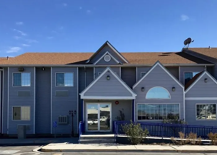 Quality Inn & Suites Near Nas Fallon