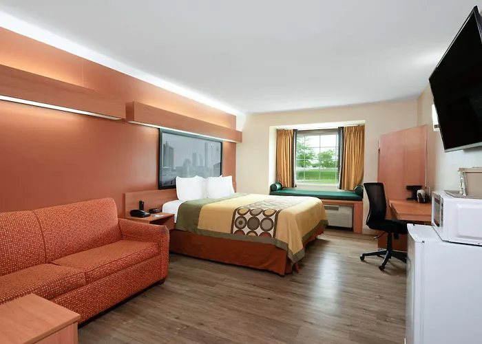 Super 8 By Wyndham Columbus West