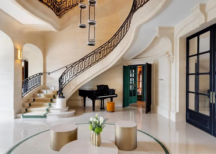 Intercontinental Chantilly Chateau Mont Royal By Ihg