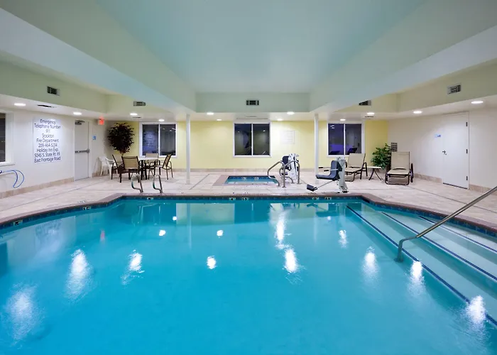Holiday Inn Express Stockton Southeast By Ihg