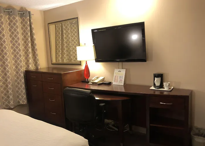 Days Inn By Wyndham Fredericton