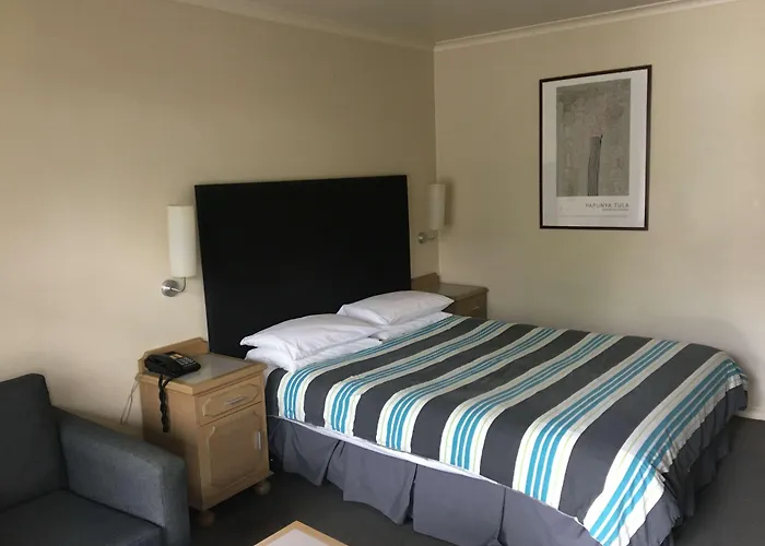 Best Western Plus The Tudor Box Hill