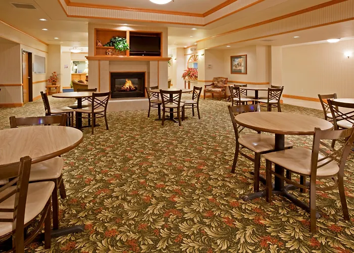 Holiday Inn Express & Suites Yankton By Ihg