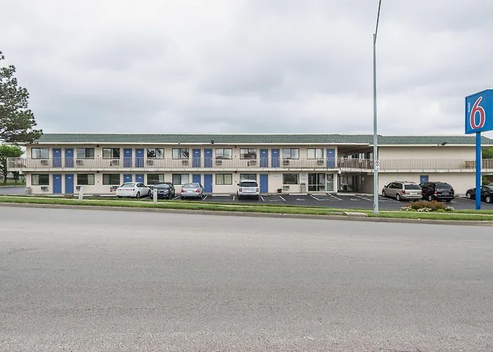 Motel 6 Kansas City, Mo - Airport
