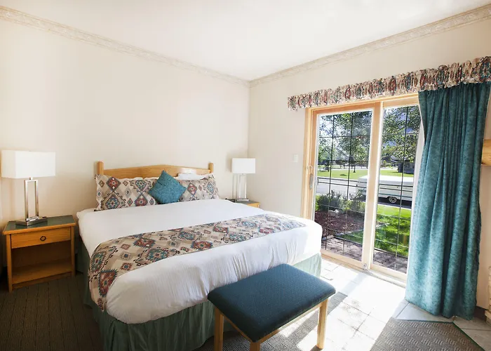 Waterton Glacier Suites