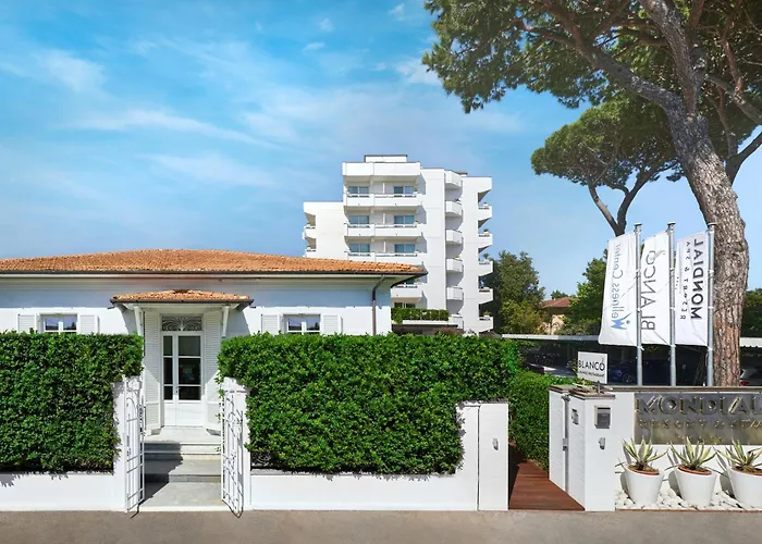 Mondial Resort & Spa