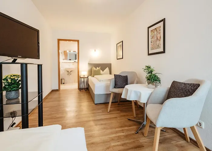 Hotel Restaurant Zum Goldenen Anker Mit Hallenbad & Wellnessbereich