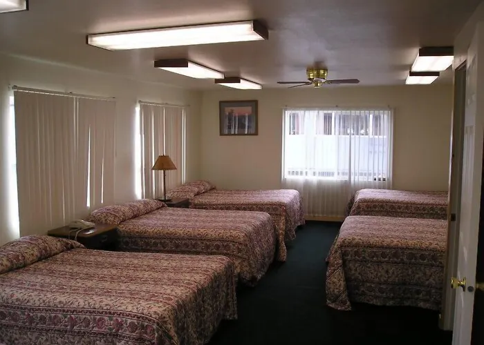 Yellowstone Country Inn