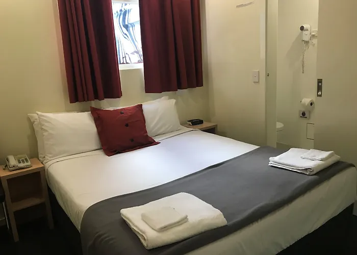 Miami Hotel Melbourne