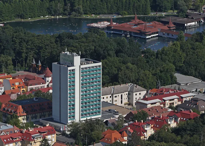 Hunguest Hotel Panorama