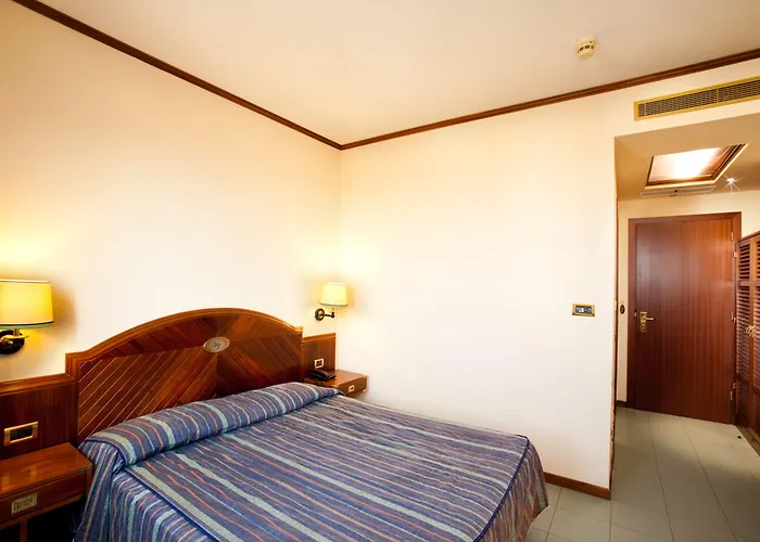 Vintage Hotel Tornese - Business & Events
