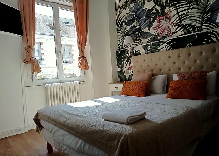 Cit'Hotel Logis Louise de Savoie