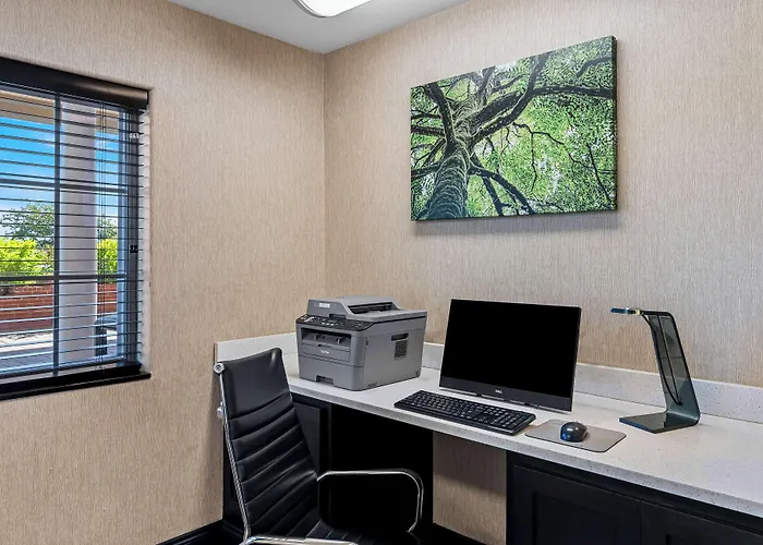 Best Western Presidential Hotel & Suites