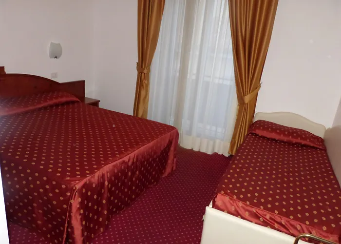 Hotel Joli