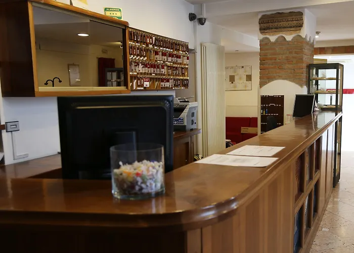 Hotel Mantegna Stazione, Mantegnahotels