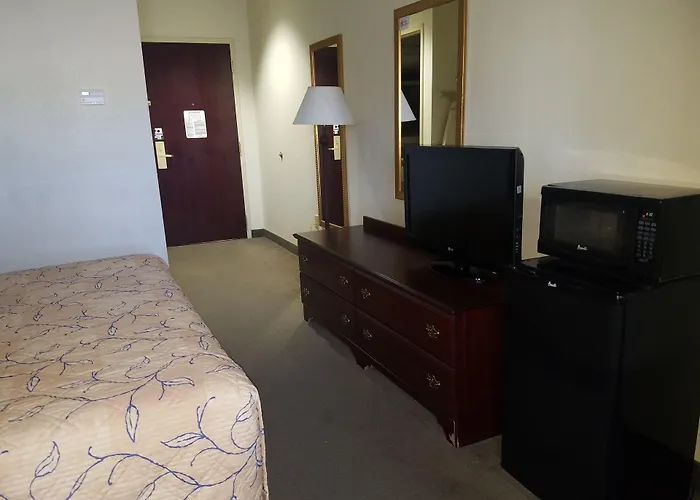 Hometown Hotel