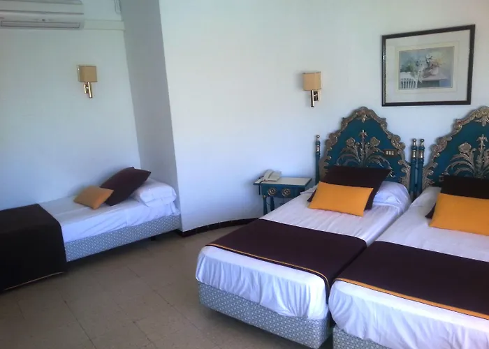 Hotel Hostal Del Sol