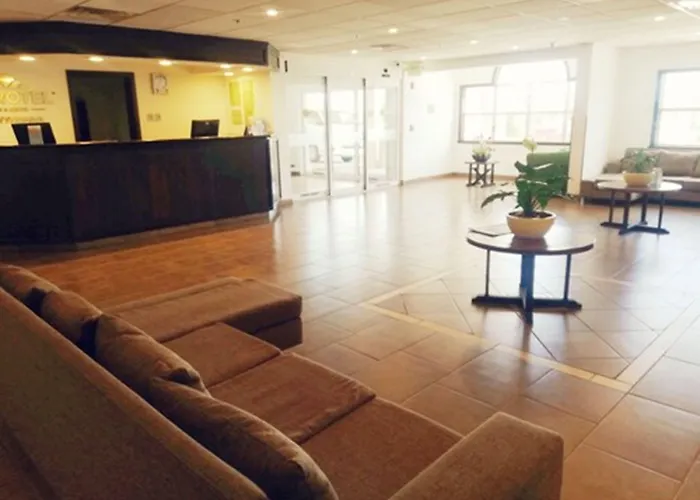 Microtel Inn And Suites By Wyndham Toluca