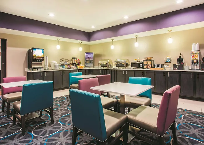 La Quinta By Wyndham Russellville